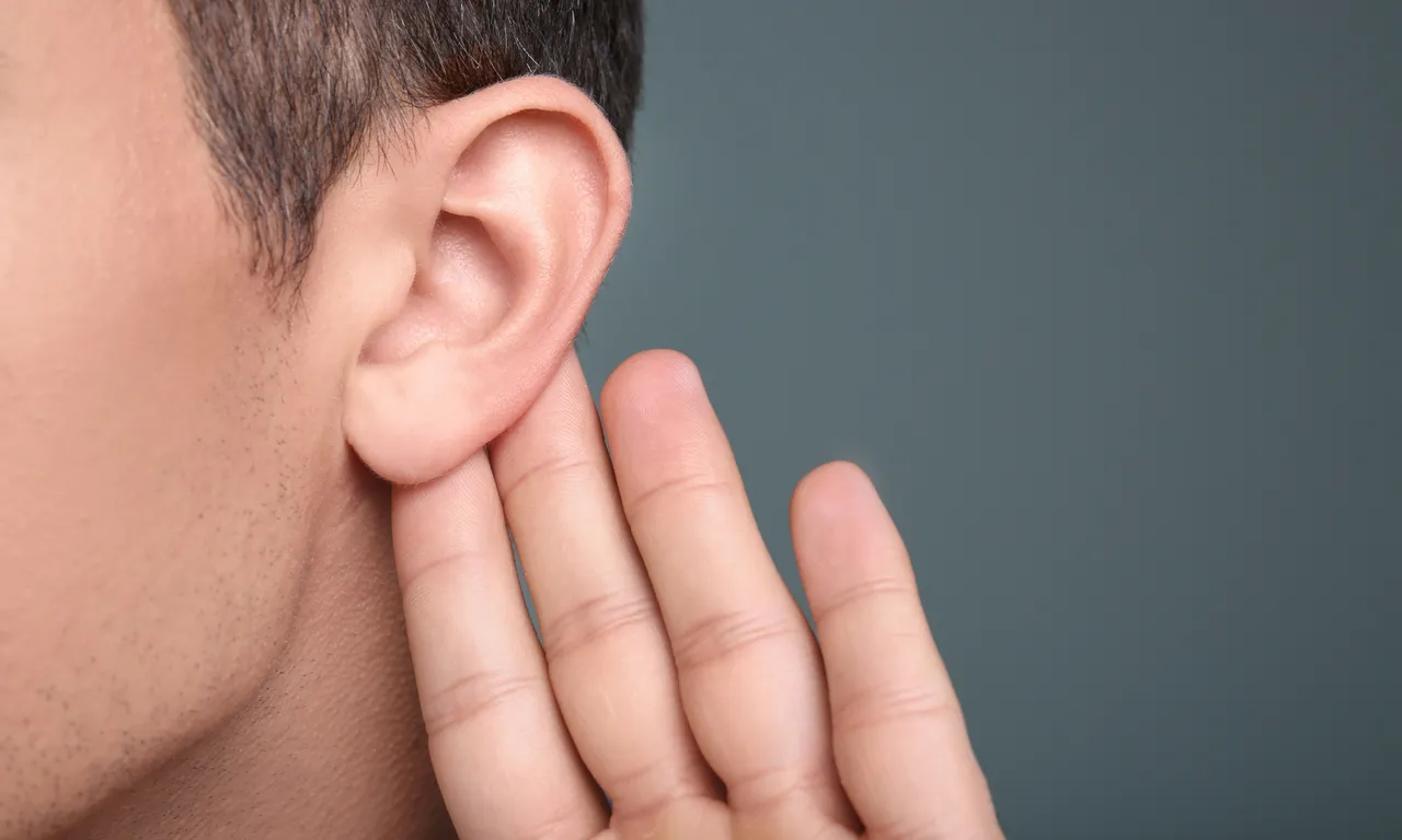 Oreille qui siffle signification spirituelle : On vous explique